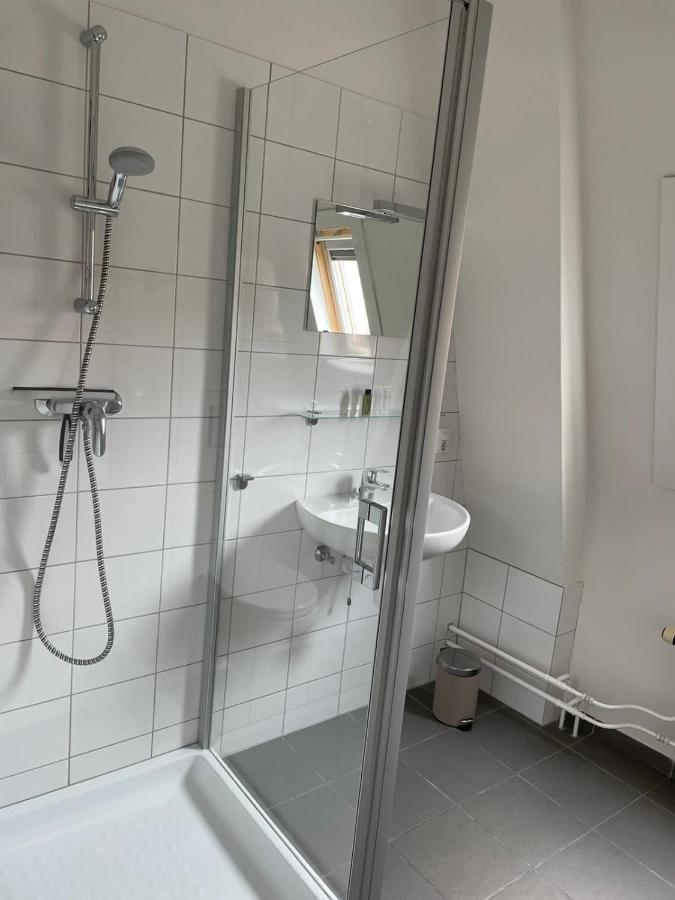 Bnb Bruxelles - Studios & Apartments Venlo Luaran gambar