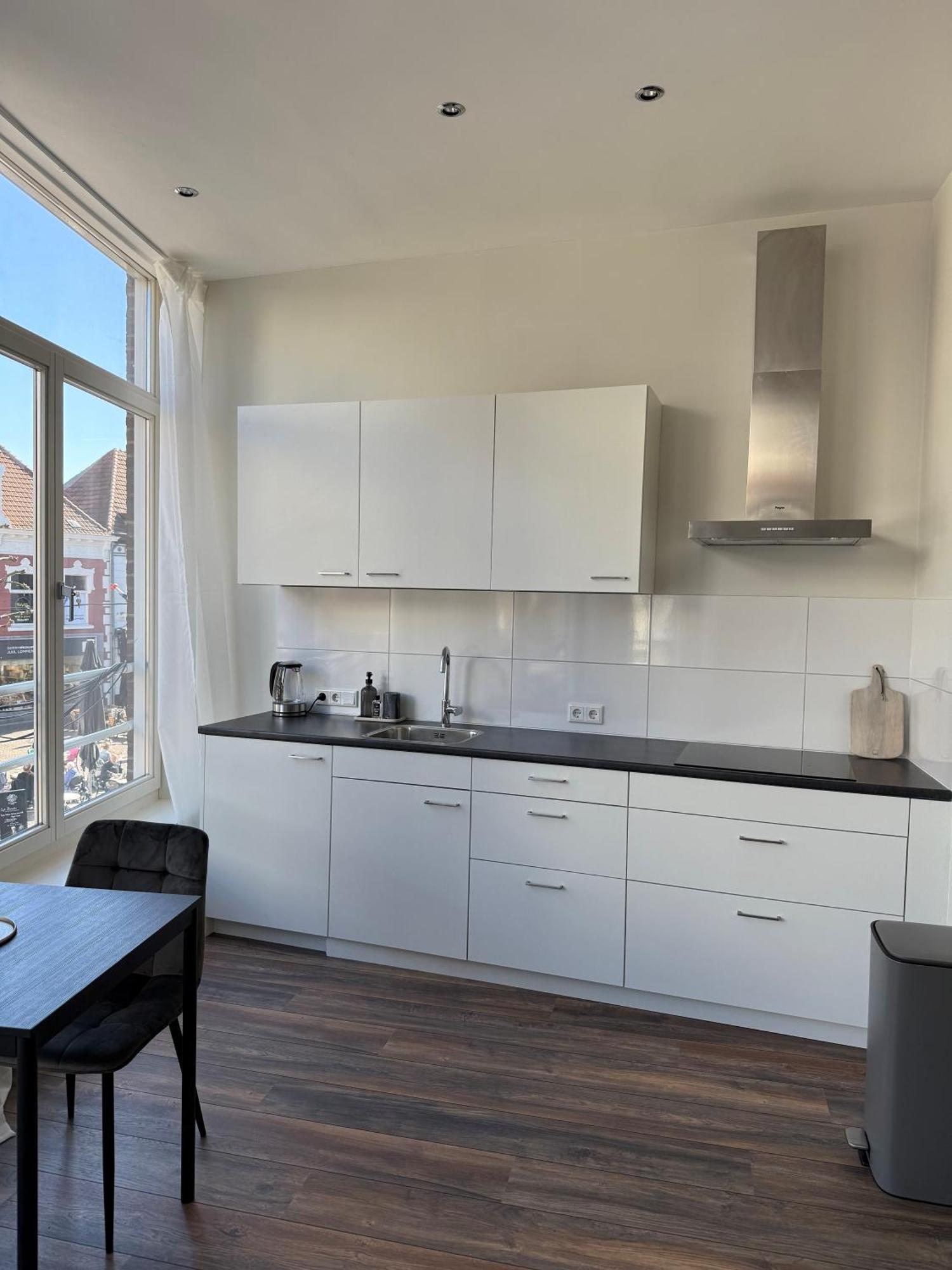 Bnb Bruxelles - Studios & Apartments Venlo Luaran gambar